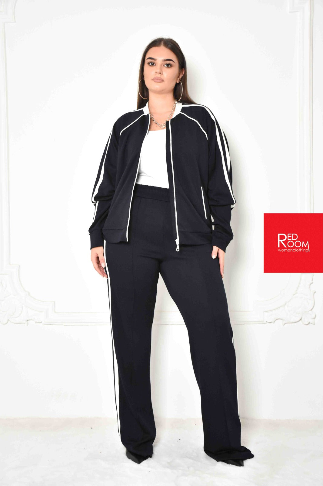SWEATSUIT